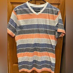 Reclaim Buckle T-shirt. Size large.